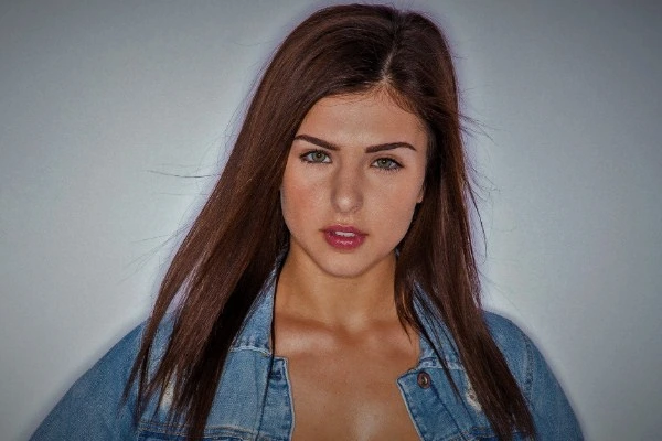 Biography Height Real Name Net Worth And Career Of Leah Gotti